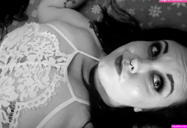 Yourbuxombuddy OnlyFans Thumbnail #EMMrSuixa9