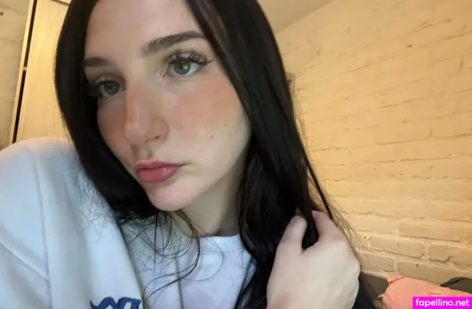 Yourcherrysgirlyx OnlyFans Thumbnail #6c50vFfYku