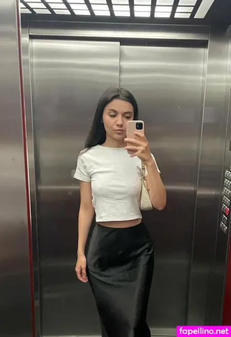 Yourchristmasdream OnlyFans Thumbnail #5XXRxVUbpy