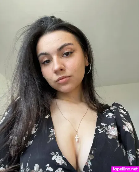 Yourchristmasdream OnlyFans Thumbnail #cd0NS6tLtU