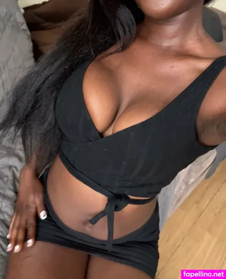 Yourebonybae OnlyFans Thumbnail #EesbME4PGa