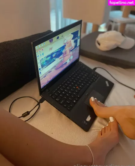 Yourelisen OnlyFans Thumbnail #MZ8HpFw7Er