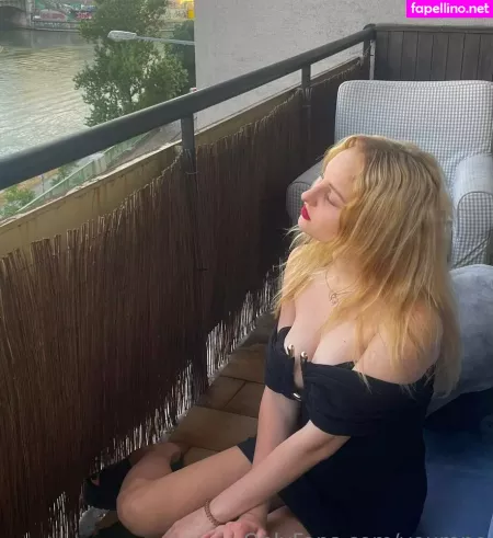 Yourene OnlyFans Thumbnail #SBjwAcx0an