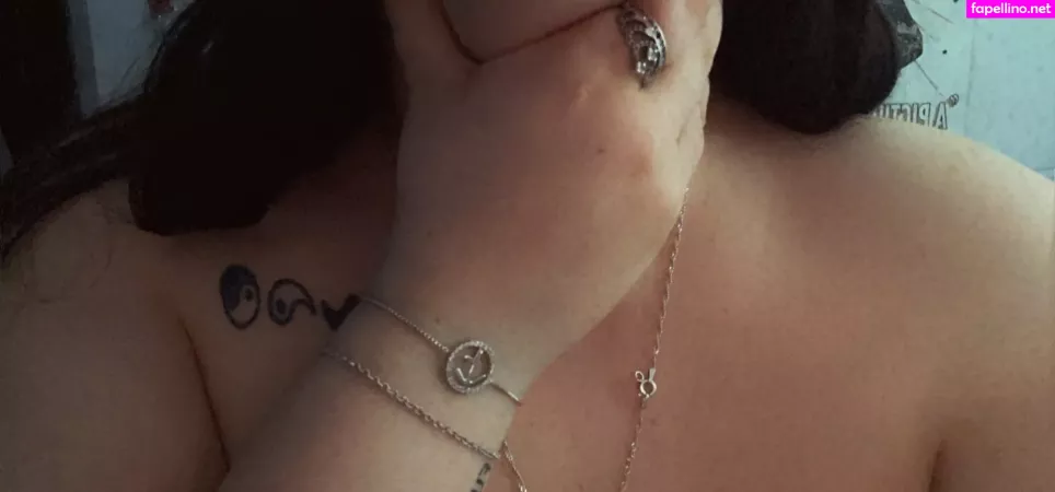 Yourfavbustybrat OnlyFans Thumbnail #eD8bCLsQ35