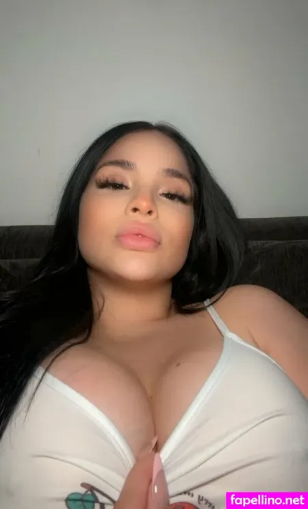 Yourfavbxtch OnlyFans Thumbnail #RcIgBA4bfR