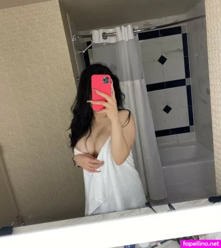 Yourfavbxtch OnlyFans Thumbnail #k759nxG5av