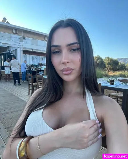 Yourfavluna OnlyFans Thumbnail #2E22vc1EhJ