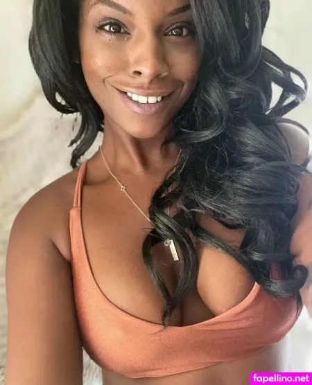 Yourfavmodel24 OnlyFans Thumbnail #2tDxoCxmvD