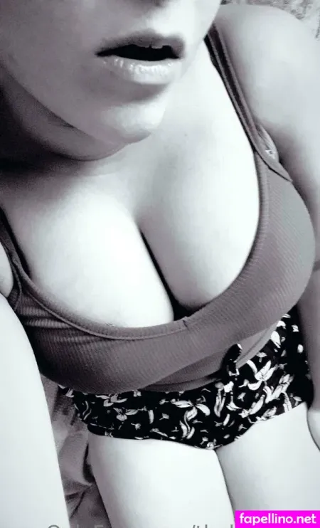 Yourfavoriteforeva OnlyFans Thumbnail #pbxxFZH8vW