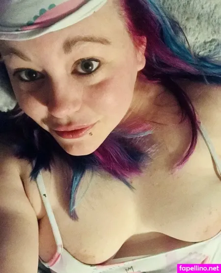 Yourgalphronia OnlyFans Thumbnail #G2HRBfMBiA