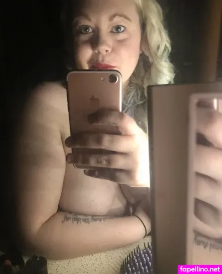 Yourgalphronia OnlyFans Thumbnail #PoVtCwAIDu
