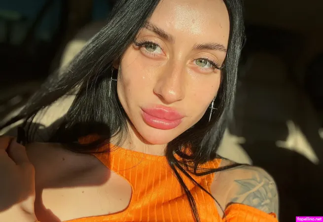 Yourgirlannaa OnlyFans Thumbnail #O1JuY5ZTn1