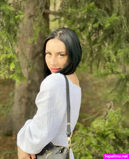 Yourgirlannaa OnlyFans Thumbnail #az7xgoOiux