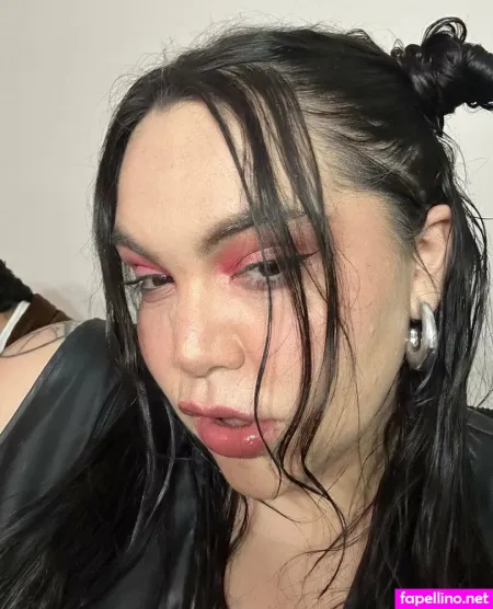 Yourgirllolax OnlyFans Thumbnail #COdc2aWzTU