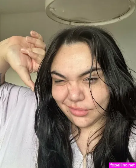 Yourgirllolax OnlyFans Thumbnail #G5pDfFPZAi
