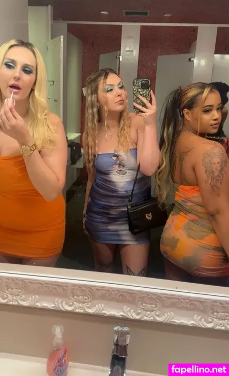 Yourgirlserenaxo OnlyFans Thumbnail #m6OYa4feA4