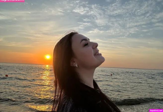 Yourhotgirl777 OnlyFans Thumbnail #MOHNDx7lOO