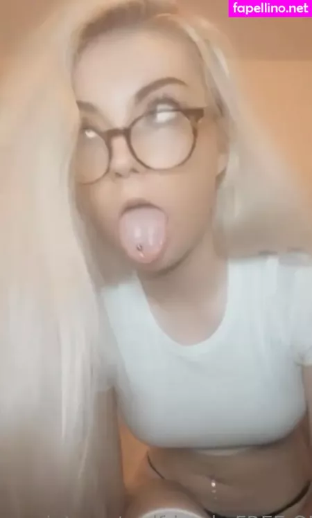 Yourinternetgirlfriendx OnlyFans Thumbnail #d0ktO6TGBm