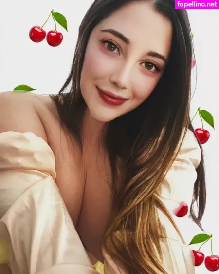 Youritalianpetite OnlyFans Thumbnail #XioAKUmMe4