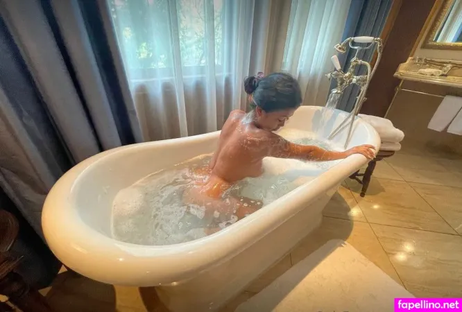 Yourlanarise OnlyFans Thumbnail #78Rg7TE9xW