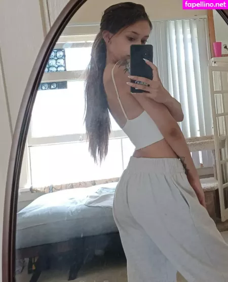 Yourlittlemiaof OnlyFans Thumbnail #gjFLFvhSdo