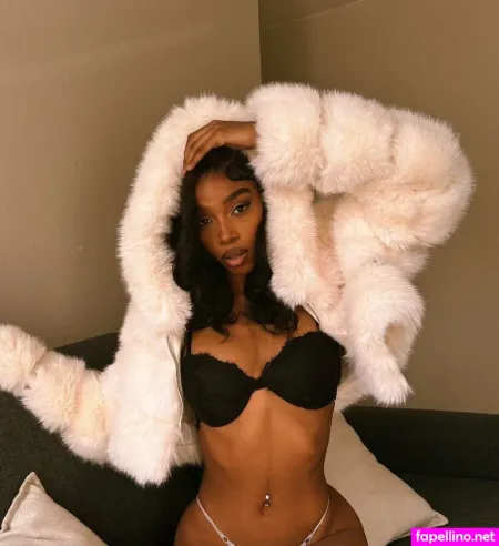 Yourlittlezuri OnlyFans Thumbnail #B6O1AIM48P