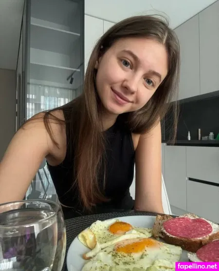 Yourllittleprincesss OnlyFans Thumbnail #AyoTWfFfC0