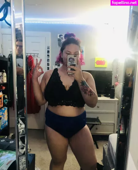 Yourlocalewhore OnlyFans Thumbnail #5UAlZE8F9D