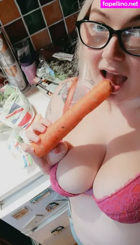 Yourlucyloo OnlyFans Thumbnail #0nWWHPbcq2