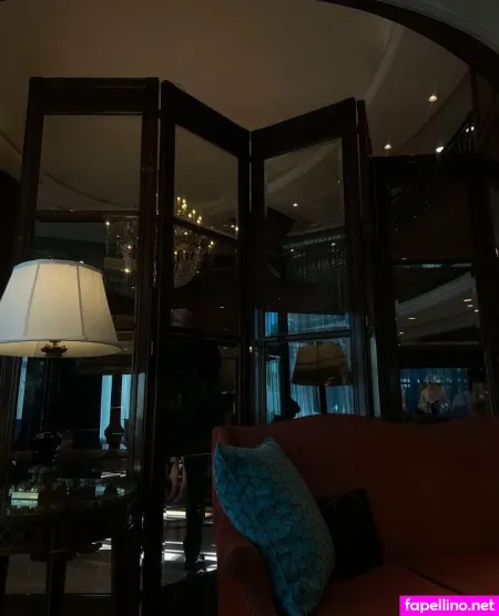 Yourluxurybratt OnlyFans Thumbnail #zkXp9h7UWb