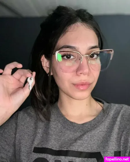 Yourmistresssky OnlyFans Thumbnail #qMFRm1OGOX