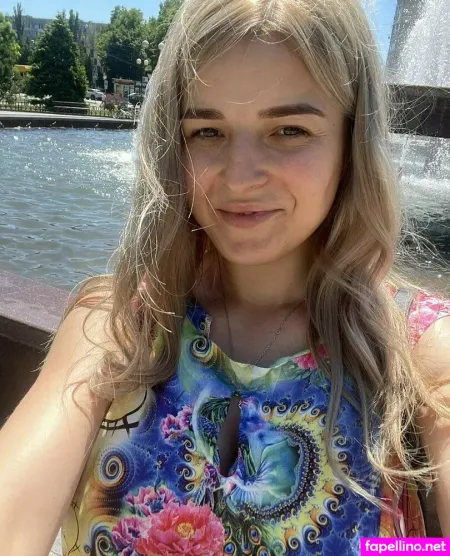 Yourmollyfox OnlyFans Thumbnail #WuRUazb6m0