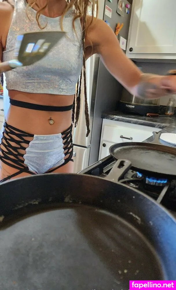 mycology_mama, yourmomgoestocollege1980 Nude Leaked OnlyFans Photo #9OOu10UC8X
