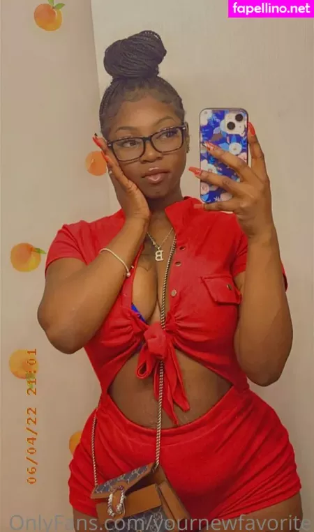 Yournewfavorite OnlyFans Thumbnail #8F9Zk9csLr