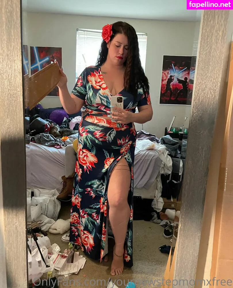 yournewstepmomxfree Nude Leaked OnlyFans Photo #CdrXcN6jT7