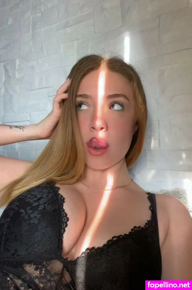 Lilysvip, Lilywilderx, yourprincesslia Nude Leaked OnlyFans Photo #9zKItOrhI5
