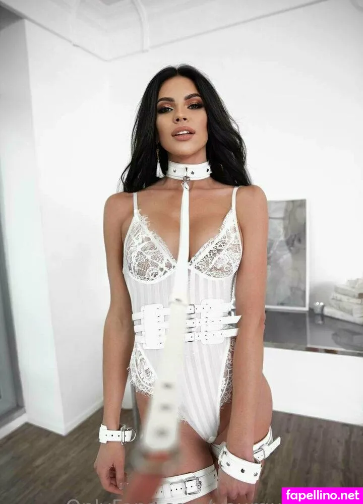 yourqueenkira Nude Leaked OnlyFans Photo #HrjVNBwWt4