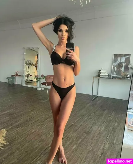 Yourqueenkira OnlyFans Thumbnail #MXOhBavcmW