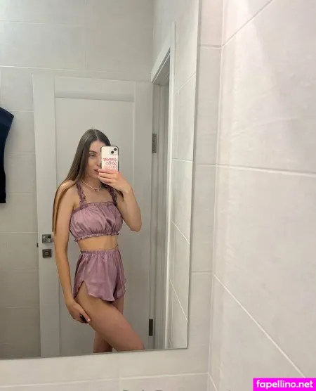 Yourrosalia OnlyFans Thumbnail #1AT6KJM6lC