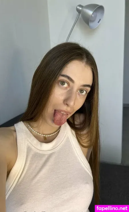 Yourrosalia OnlyFans Thumbnail #9YMLUMIdqD