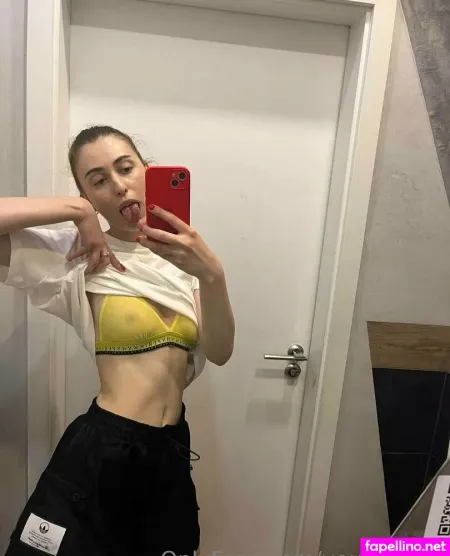 Yourrosalia OnlyFans Thumbnail #BPoNp5HrZC