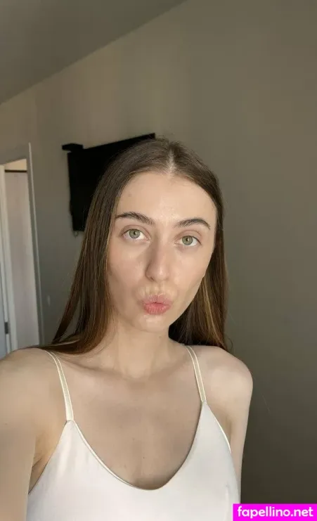 Yourrosalia OnlyFans Thumbnail #IDBl8LlTEv