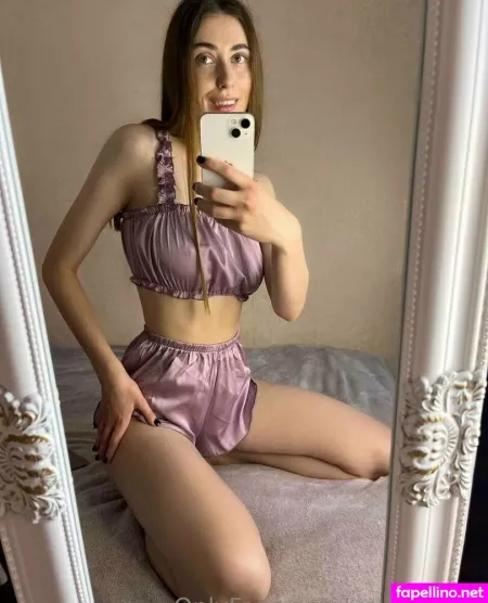 Yourrosalia OnlyFans Thumbnail #eJoGo7VRuw