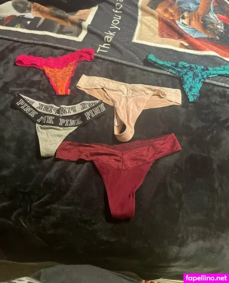 Yoursecrets92 OnlyFans Thumbnail #MVQSatf0Fe
