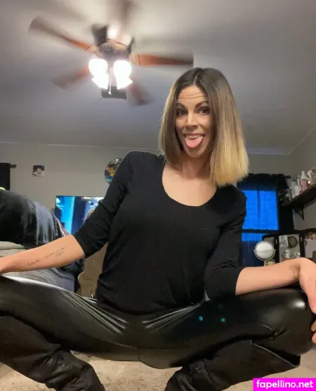 Yoursecrets92 OnlyFans Thumbnail #RKHECcLRcs