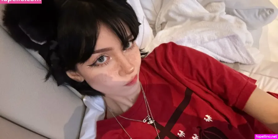 Yoursmalldoll1 OnlyFans Thumbnail #AkWJq3TvuV