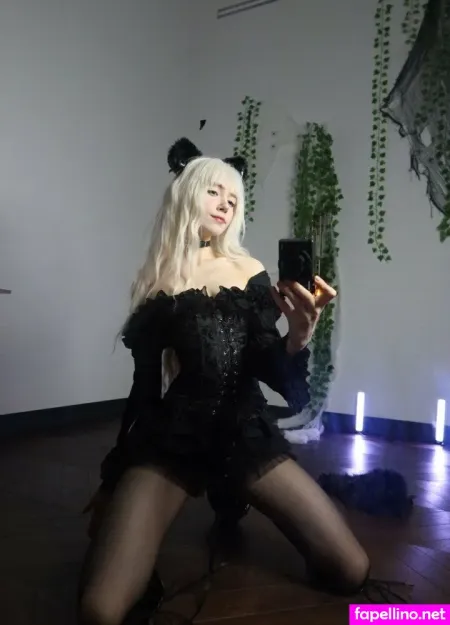 Yoursmalldoll1 OnlyFans Thumbnail #KNwMtU5lds