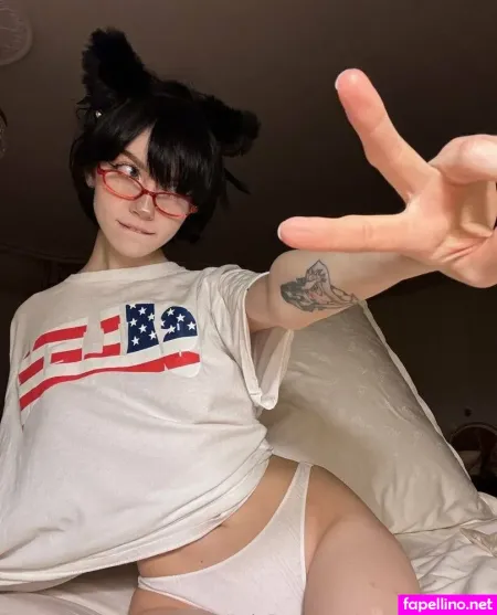 Yoursmalldoll1 OnlyFans Thumbnail #onvLxL9OFT