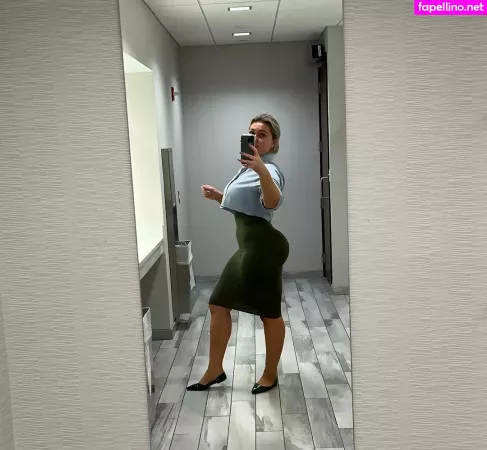 Yoursnikita OnlyFans Thumbnail #SoFDPs93zT