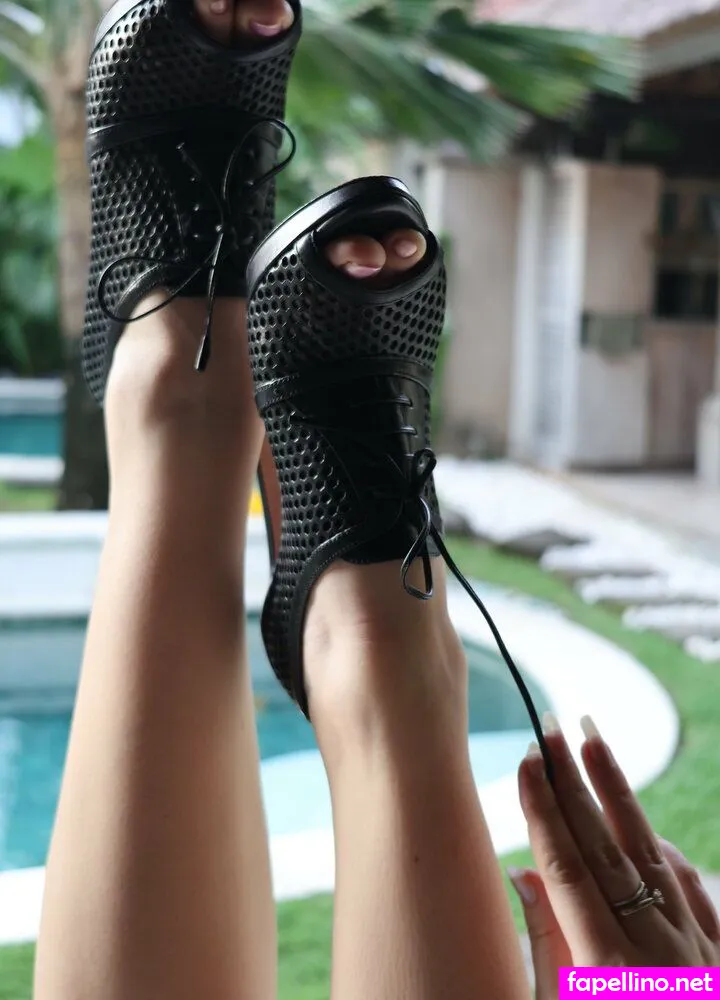 yoursoledesire.110022 Nude Leaked OnlyFans Photo #1jem5ldGyN